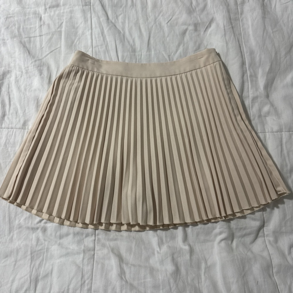 Zara Pleated ivory Skirt